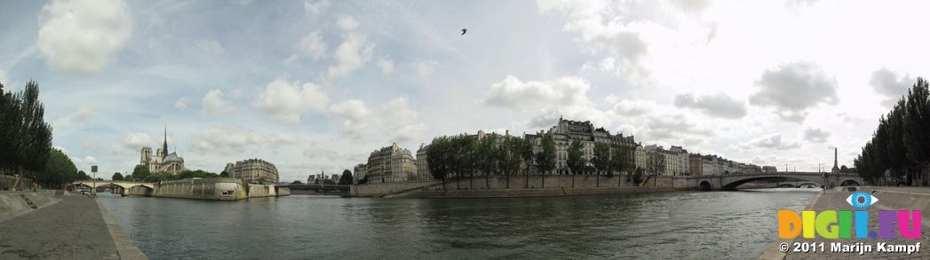 SX18563-17570 Panorama from riverbank with Cathedrale Notre Dame de Paris